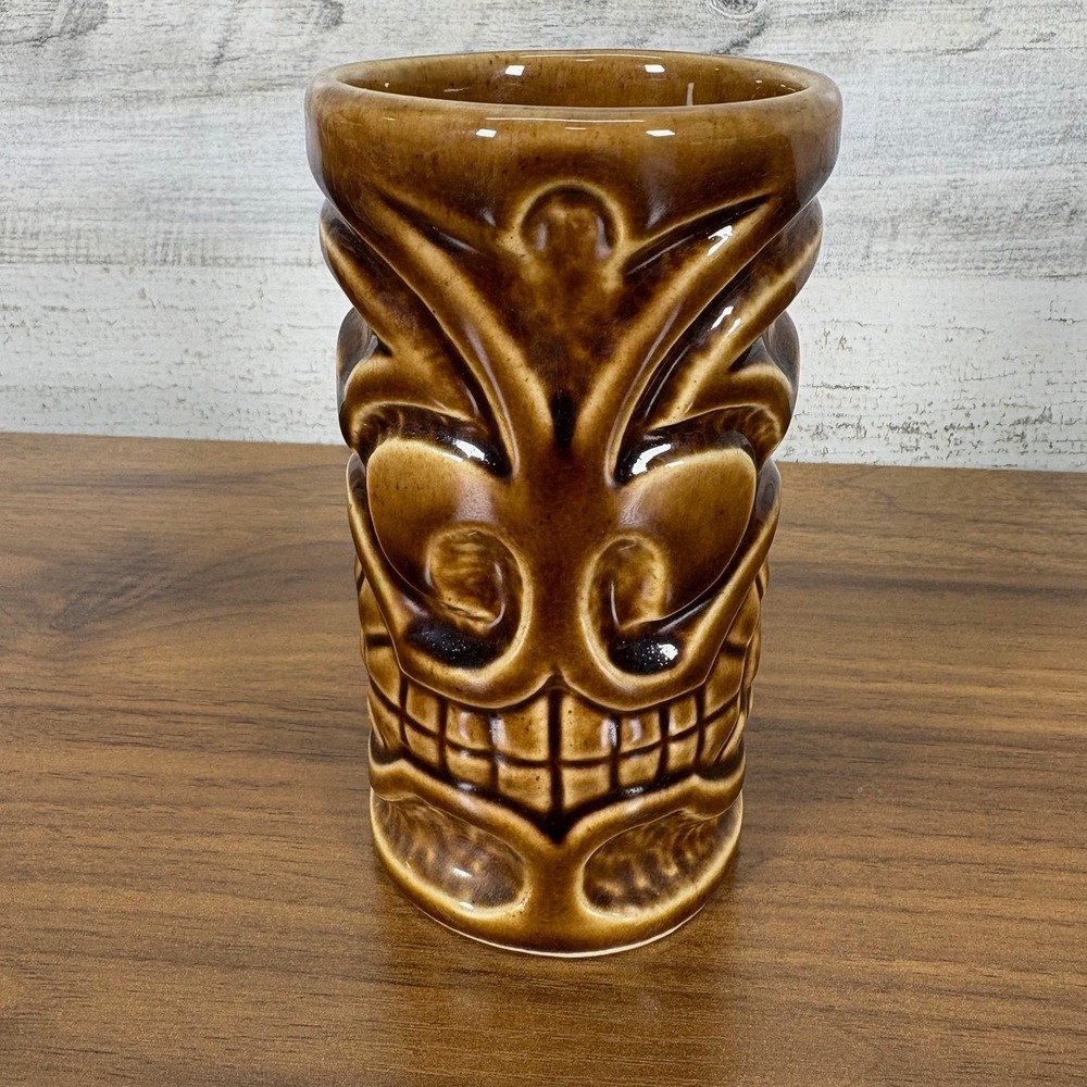 Tiki Farm Tiki Mug.‎ Hand Carved Glossy Finish 2001 Signed by Artist 5"